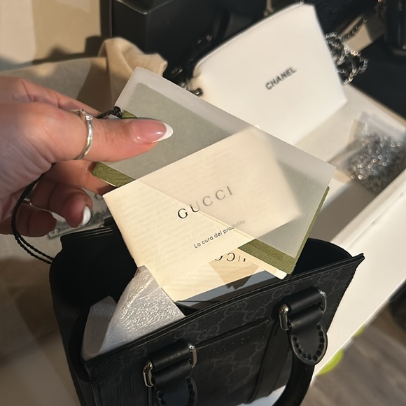 Gucci side purse - Picture 3 of 4